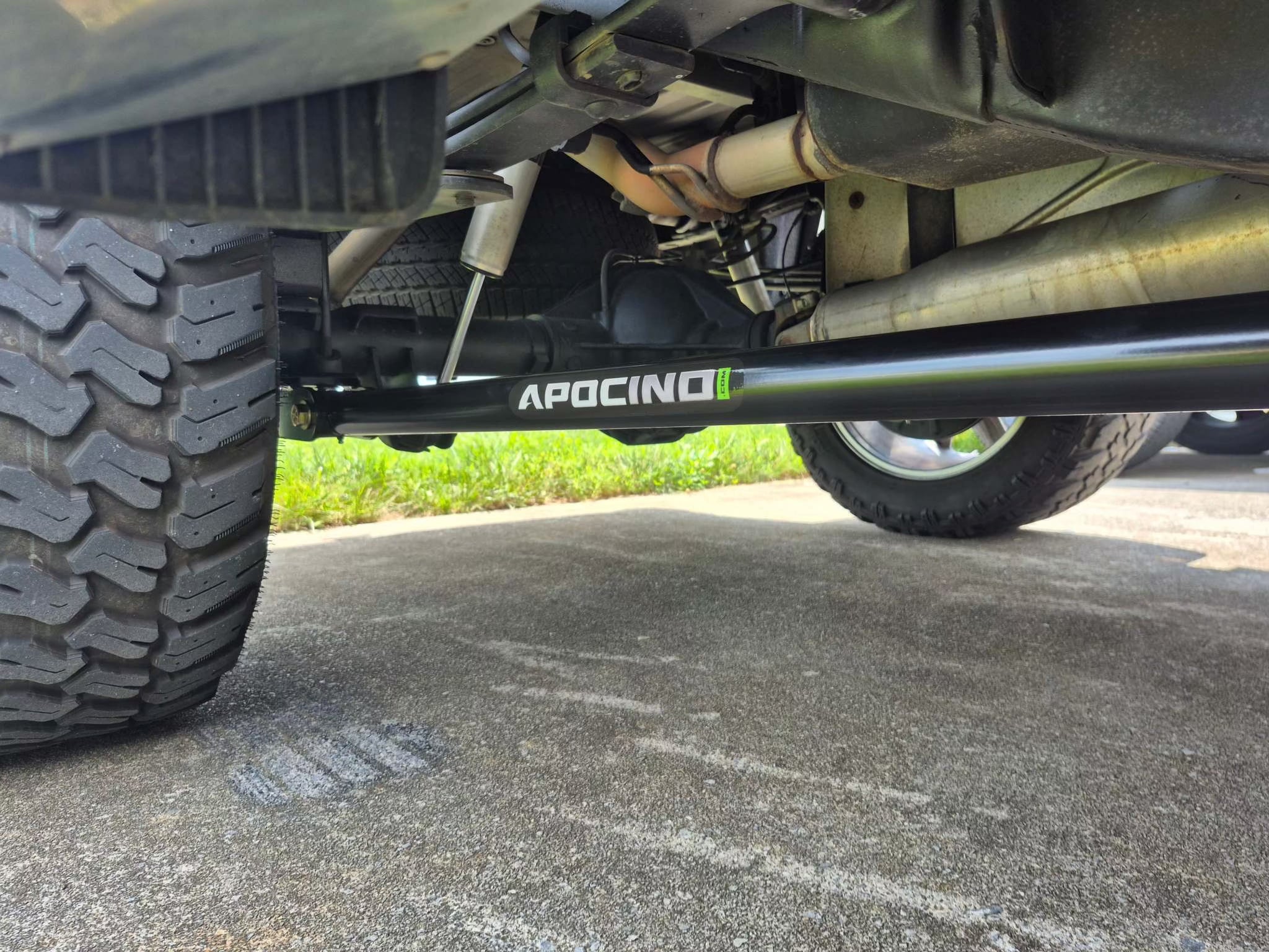 2011-2016 Ford Super Duty F-250/350  Traction Bars (bottom U bolt plate OEM) Apoc Industries